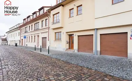 Pronájem domu 290 m² s pozemkem 550 m², Nad hradním vodojemem, Praha 6 - Střešovice, okres Praha