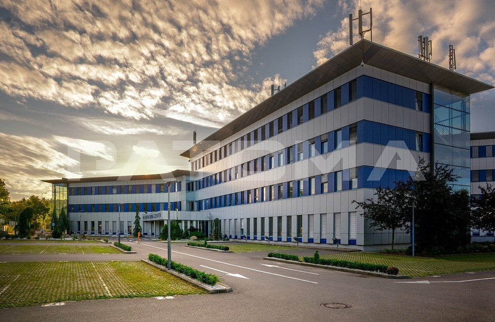 Pronájem obchodních prostor 242 m² – fotografie 4