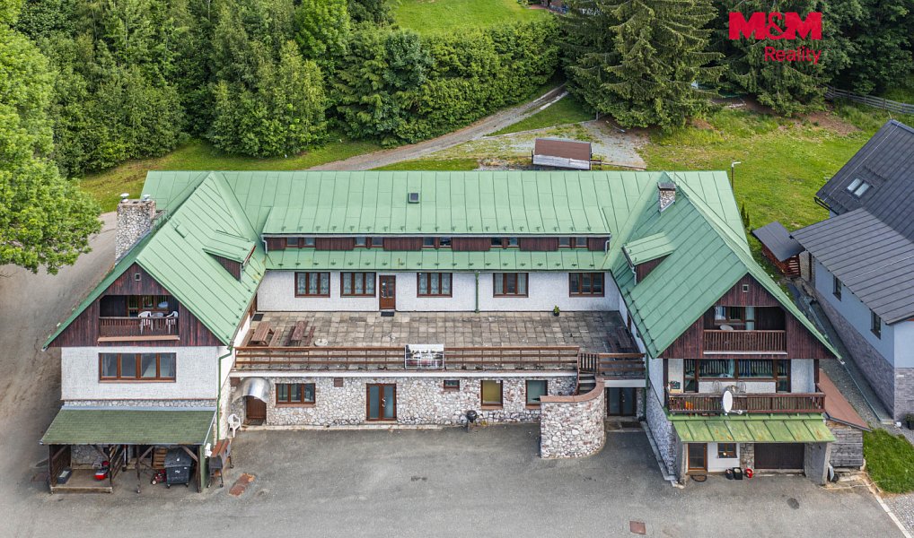 Prodej ubytovacího objektu 1 200 m², Deštné v Orlických horách – náhled fotky 4