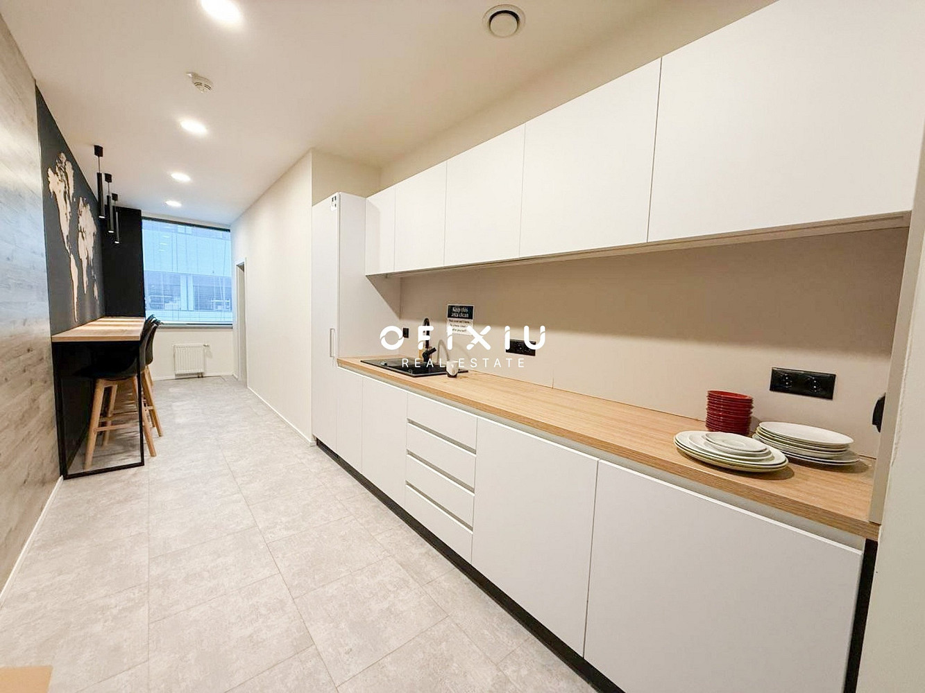 Pronájem kanceláře 742 m² – fotografie 5