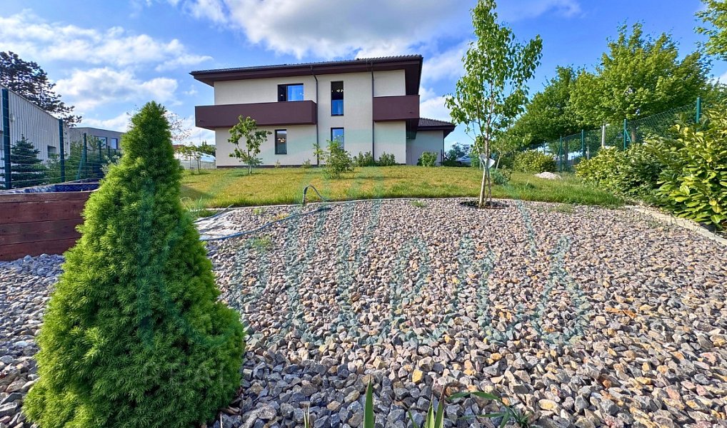 Prodej domu 244 m² s pozemkem 972 m², Vysoký Újezd – náhled fotky 34