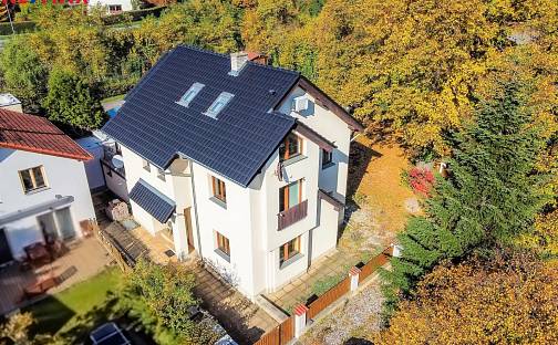 Prodej domu 353 m² s pozemkem 818 m², Rumunská, Černošice, okres Praha-západ