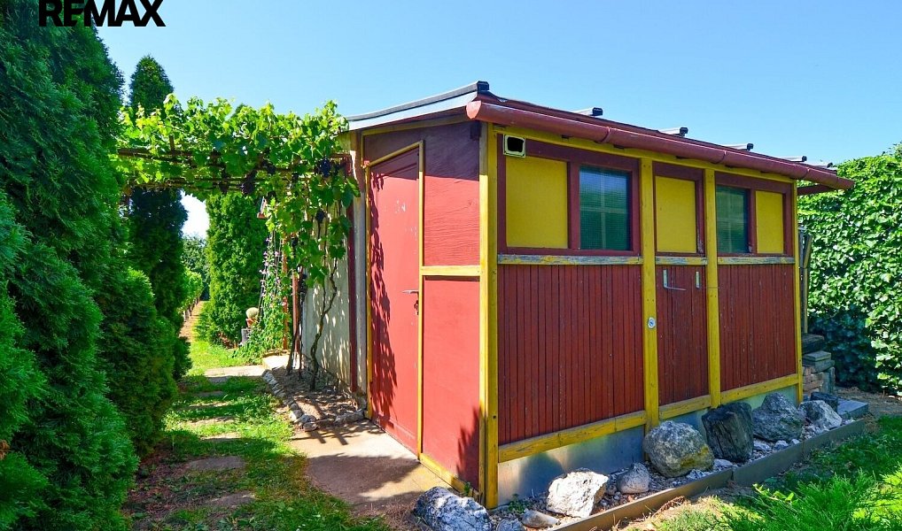Prodej zahrady 997 m², Mikulov – náhled fotky 2