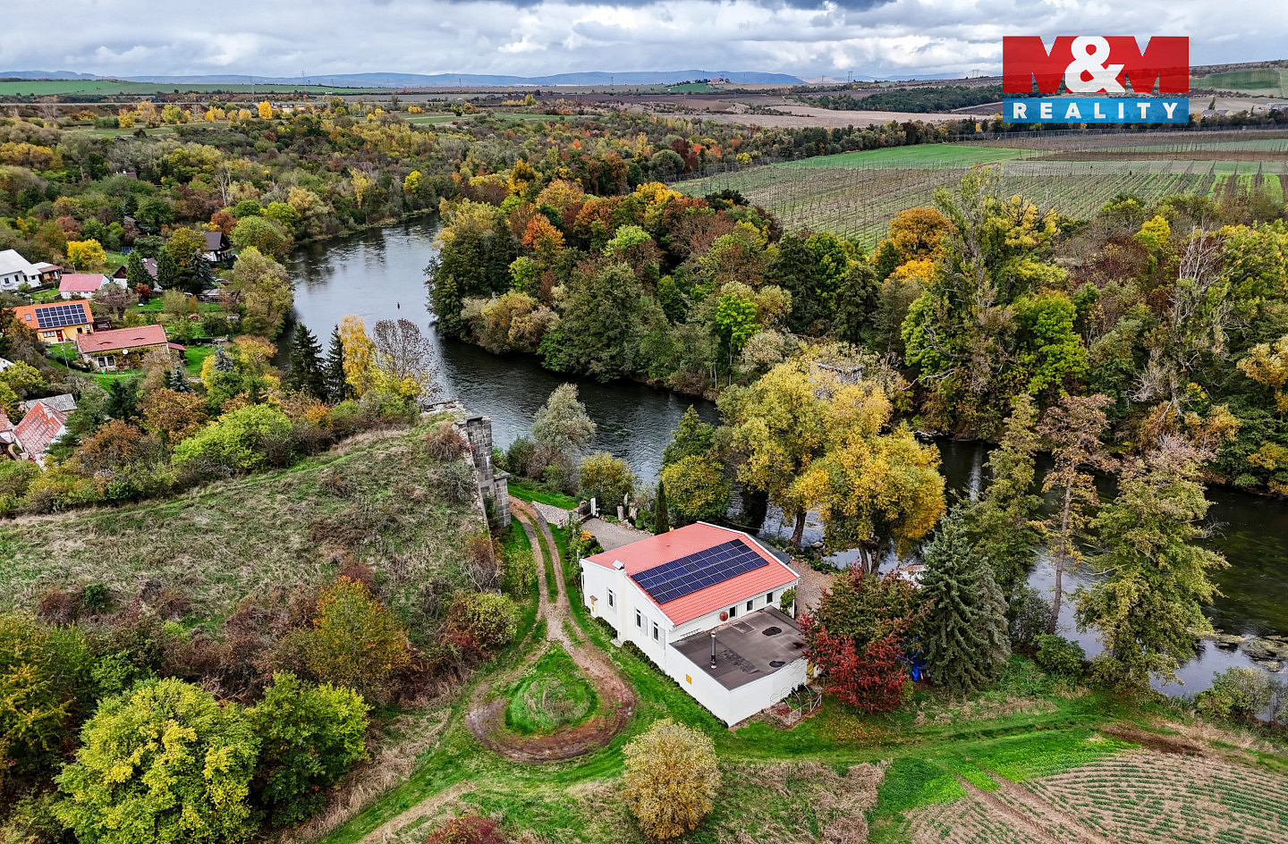Prodej domu 172 m² s pozemkem 615 m² — photo 2