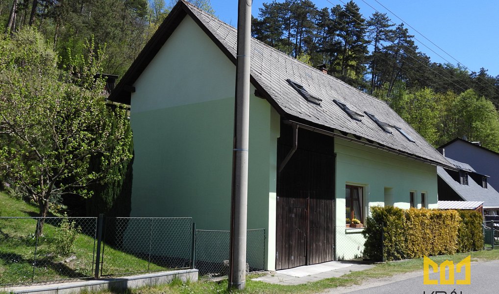 Prodej domu 178 m² s pozemkem 1 728 m², Bělá pod Bezdězem – náhled fotky 2