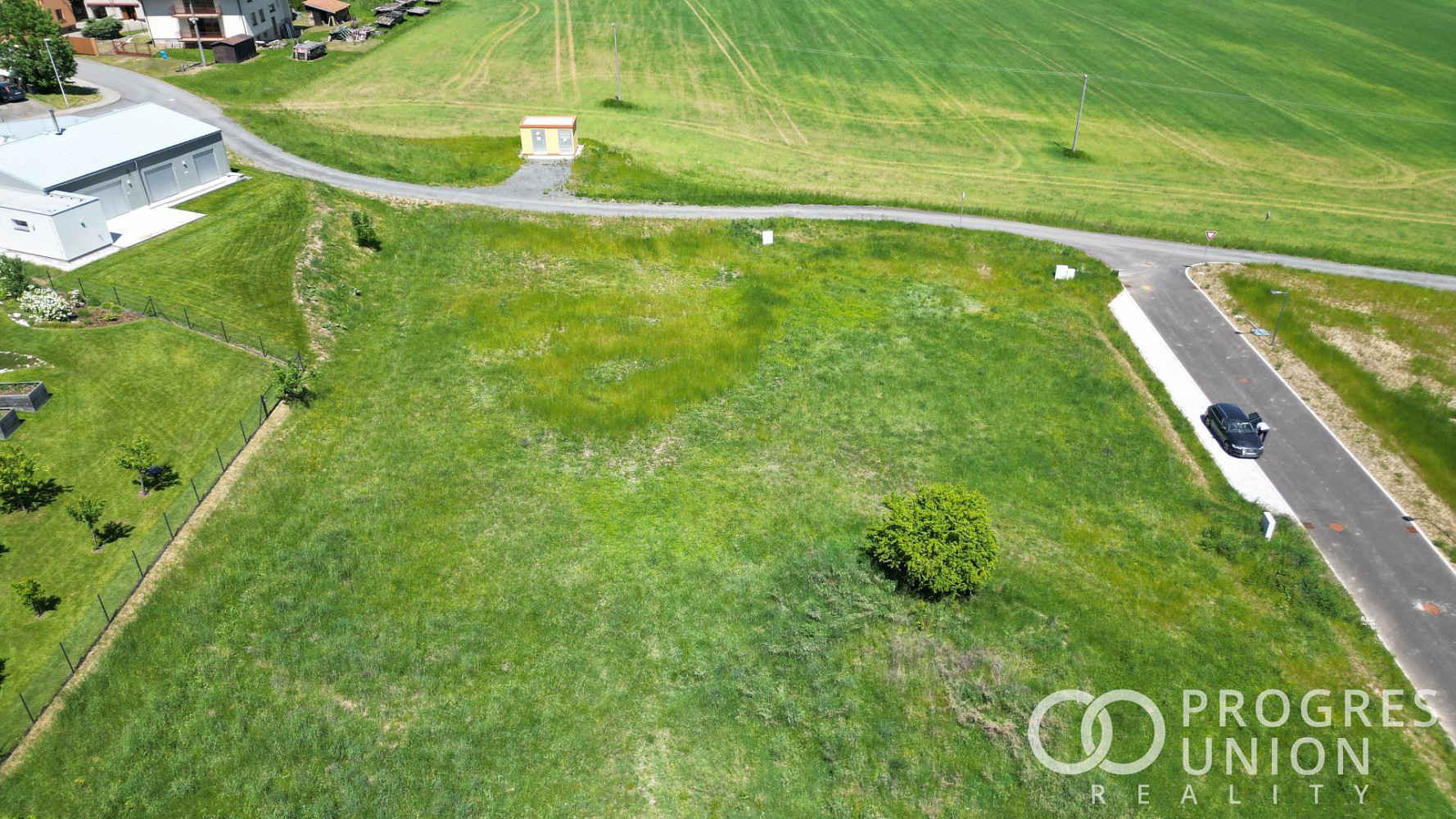 Prodej stavebního pozemku 770 m² – fotografie 3