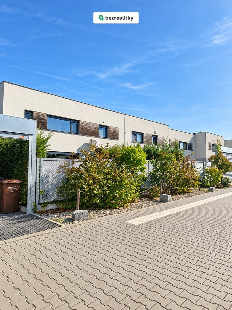 Prodej domu 124 m² s pozemkem 354 m² – fotografie 2