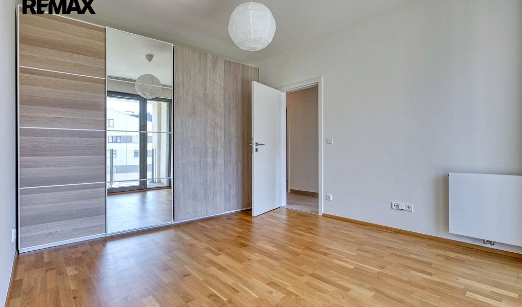 Pronájem bytu 4+kk 103 m², Praha – náhled fotky 12