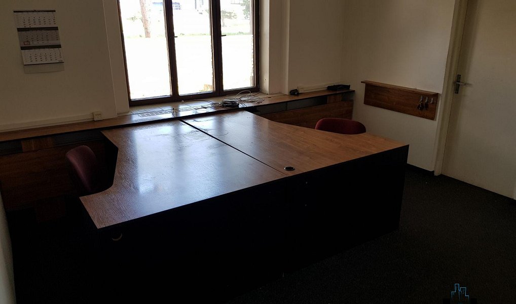 Pronájem výrobních prostor 1 000 m², Most – náhled fotky 11
