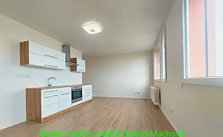 Pronájem bytu 1+kk 35 m²