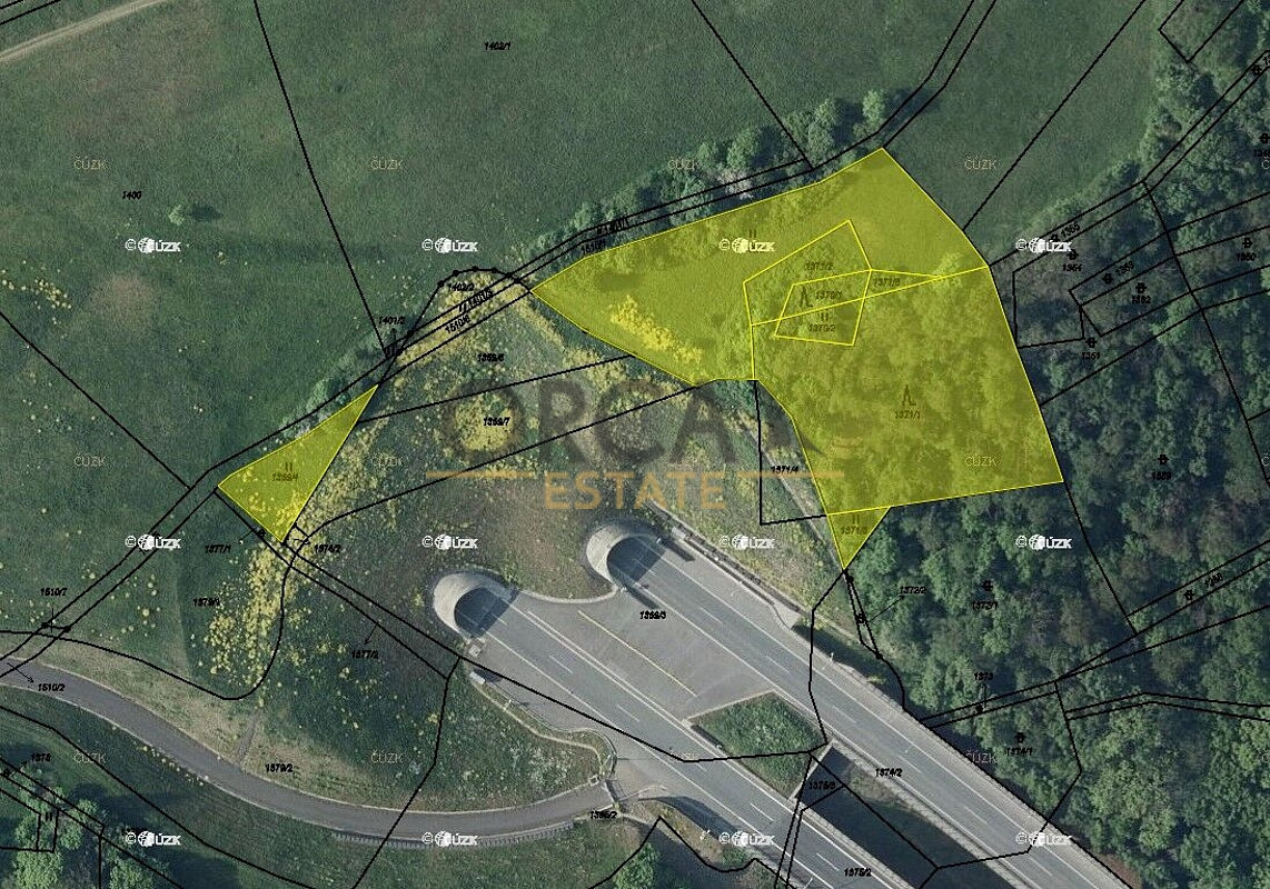 Prodej komerčního pozemku 5 155 m²
