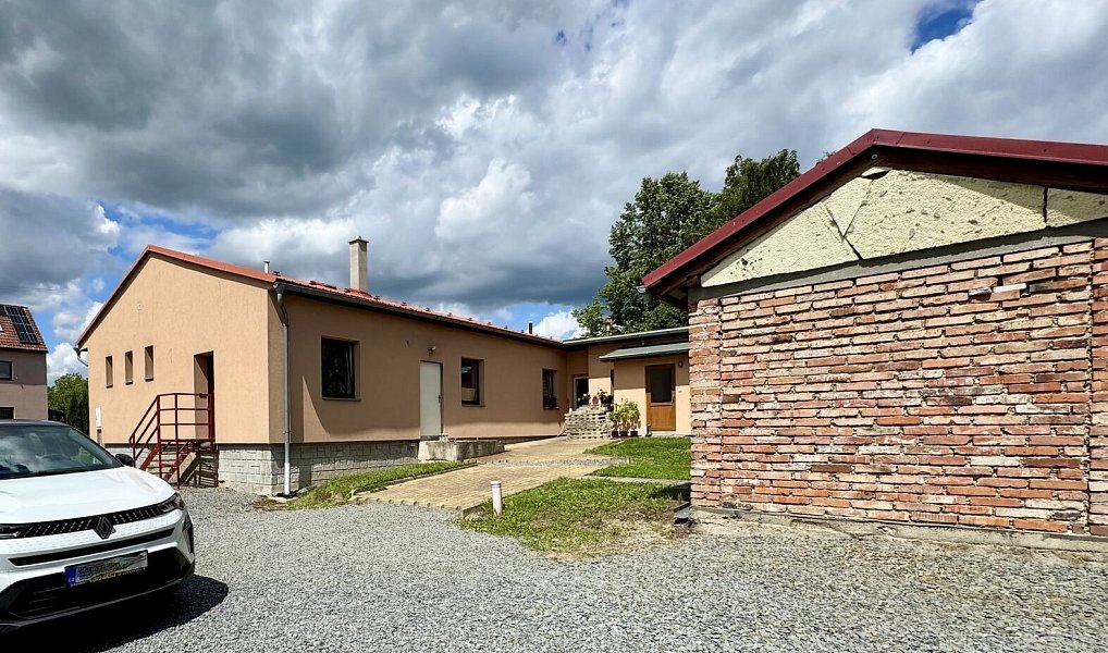 Prodej domu 313 m² s pozemkem 1 527 m², Dolní Újezd – náhled fotky 17