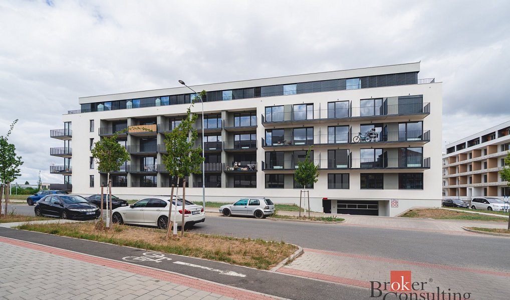 Pronájem bytu 1+kk 27 m², Plzeň – náhled fotky 11