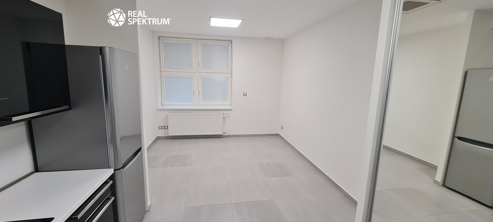Pronájem bytu 1+kk 27 m² — photo 2