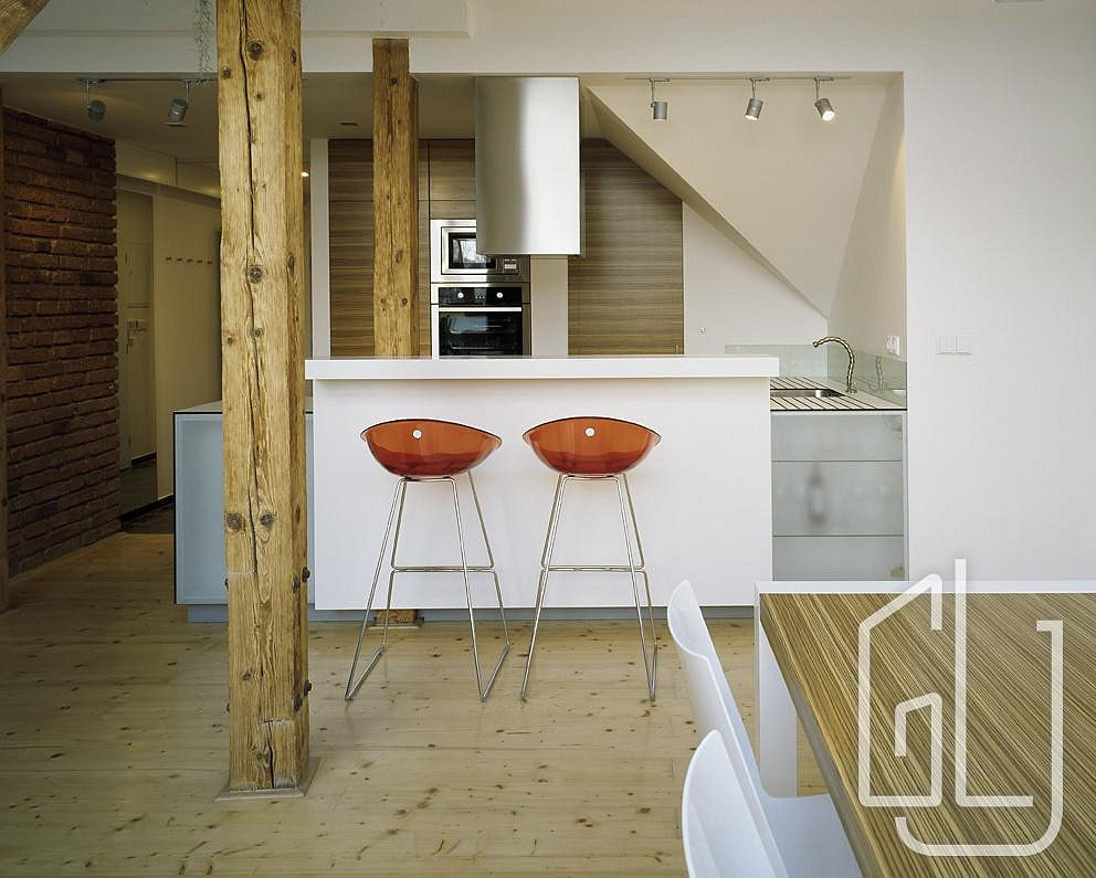 Pronájem bytu 2+kk 93 m² — photo 3