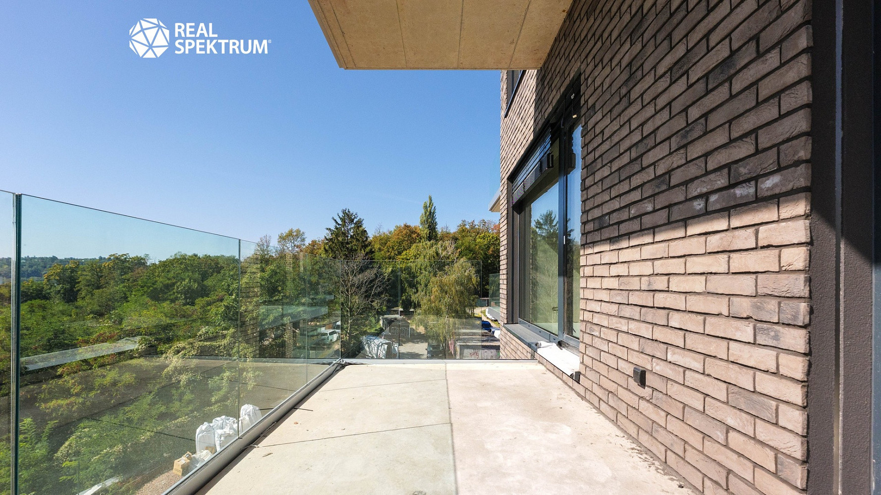 Pronájem bytu 3+kk 61 m² – fotografie 4