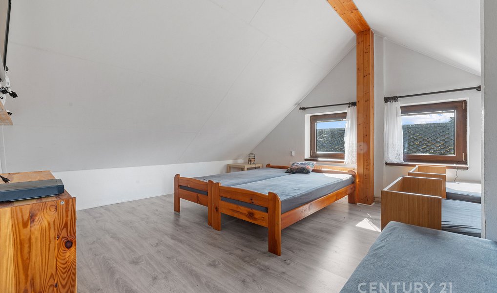 Prodej domu 180 m² s pozemkem 753 m², Trhová Kamenice – náhled fotky 18