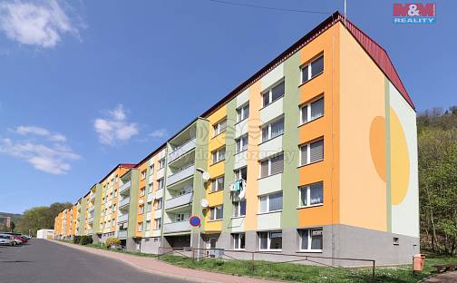 Prodej bytu 2+kk 40 m², Koněvova, Dubí, okres Teplice