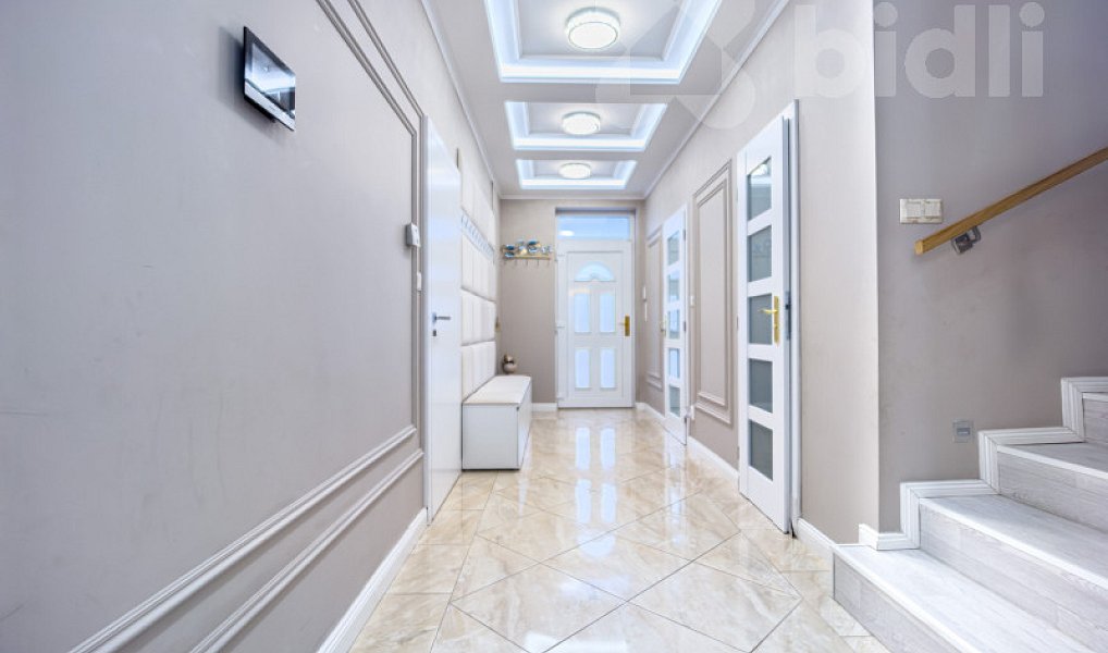 Pronájem domu 189 m² s pozemkem 1 140 m², Zlatá – náhled fotky 8