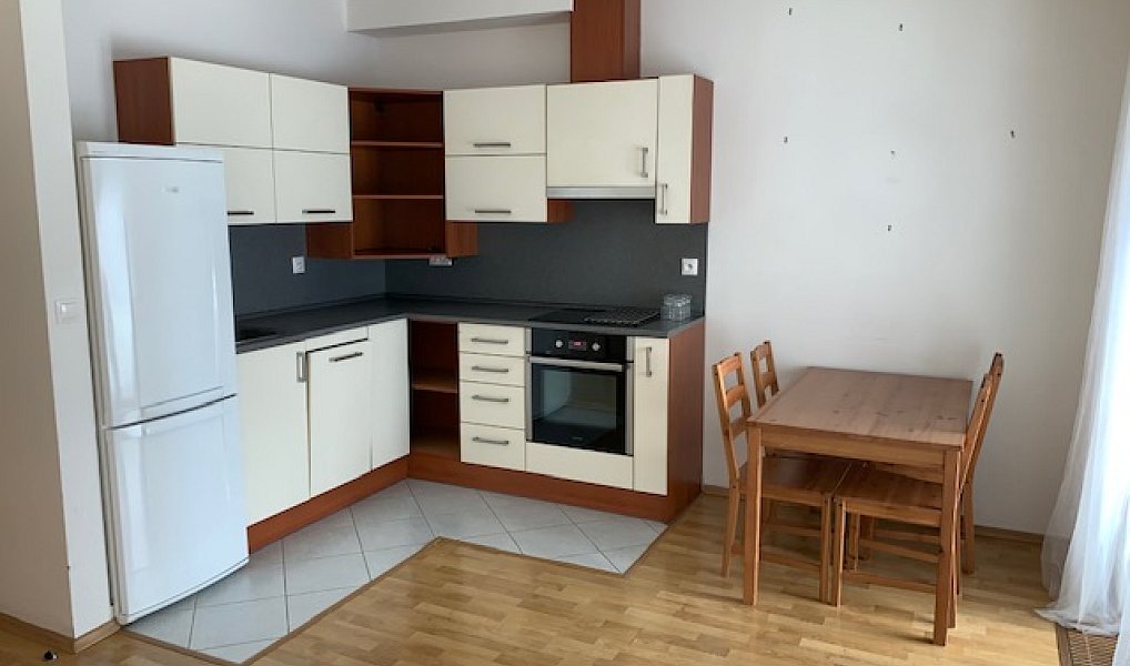 Pronájem bytu 2+kk, 57 m², Praha 12, Praha