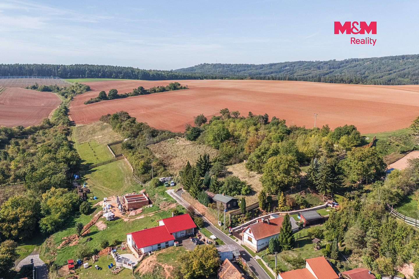 Prodej stavebního pozemku 1 752 m² – fotografie 4