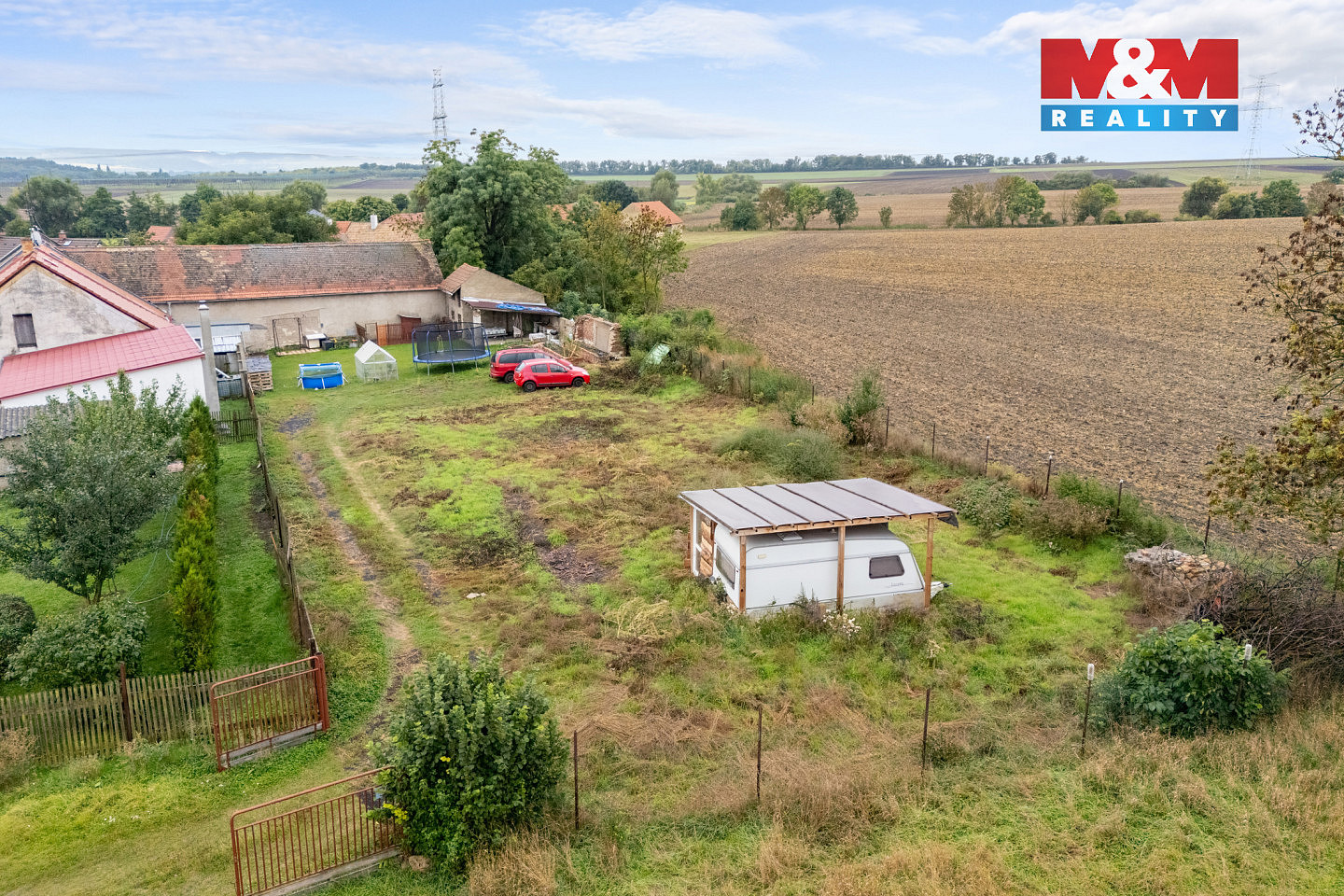 Prodej stavebního pozemku 878 m² — photo 2
