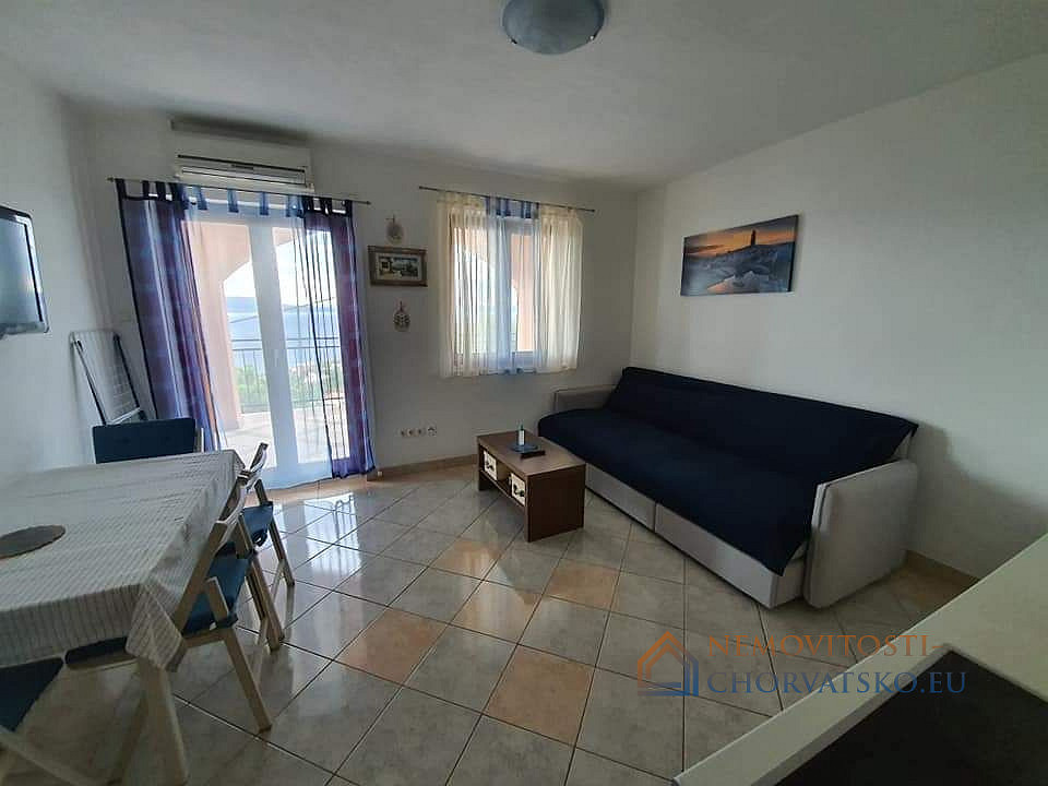 Prodej domu 220 m² s pozemkem 500 m² – pohled 4