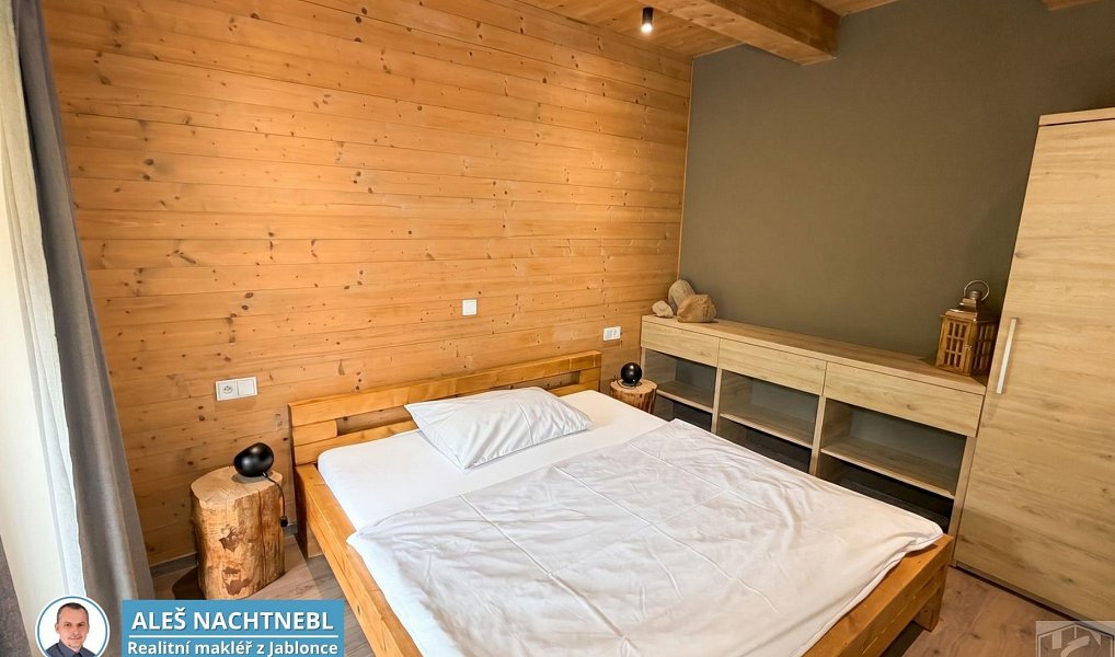 Prodej ubytovacího objektu 178 m², Libuň – náhled fotky 14