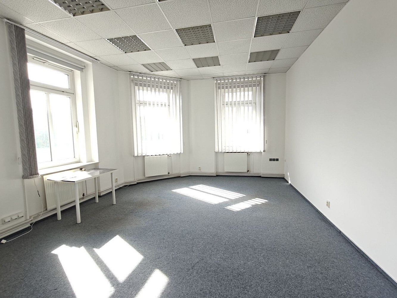 Pronájem kanceláře 151 m² – fotografie 5