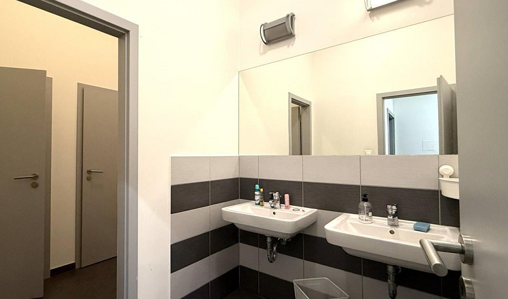 Pronájem skladovacích prostor 468 m², Praha – náhled fotky 11