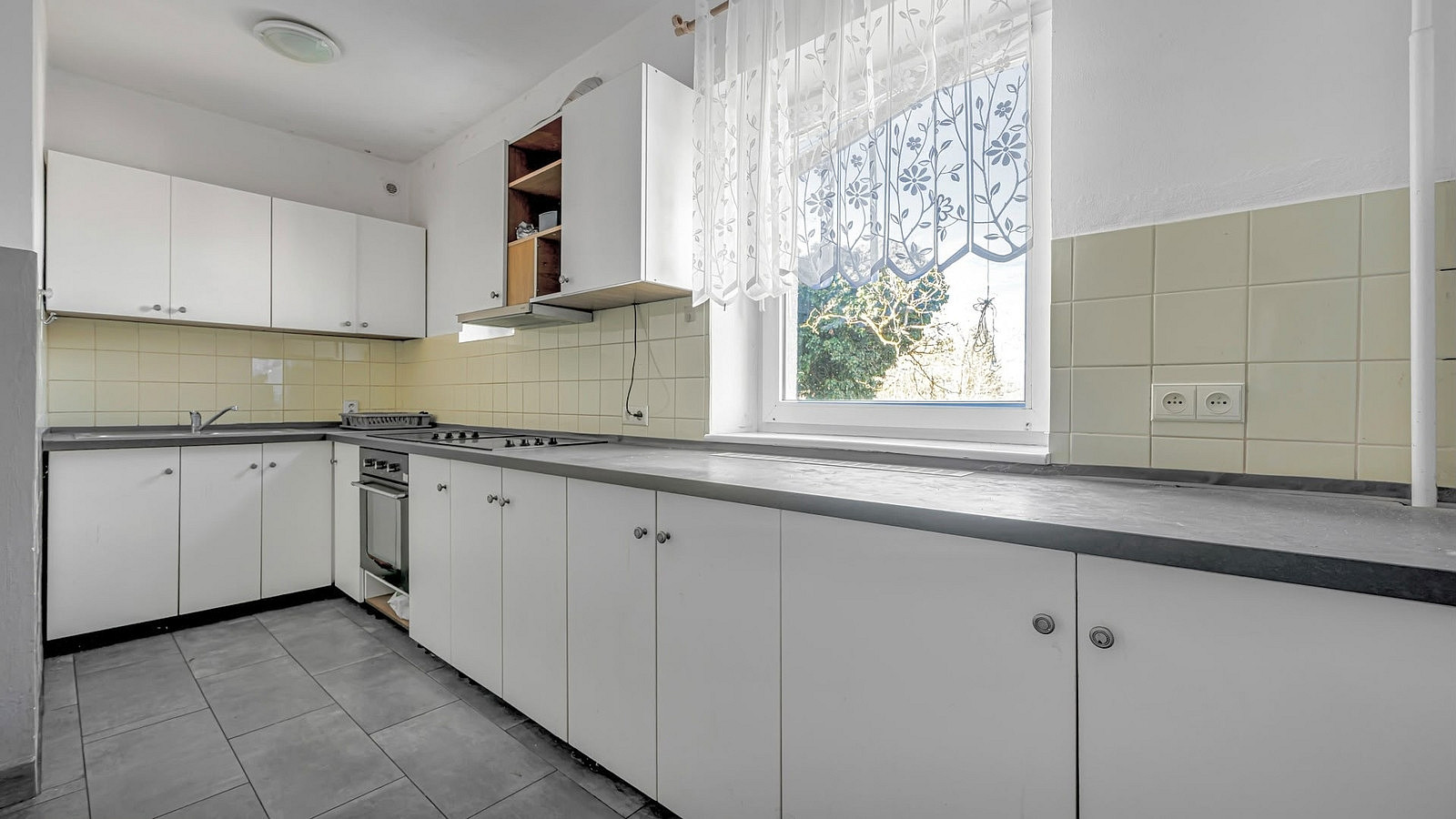 Prodej domu 234 m² s pozemkem 995 m² — photo 3