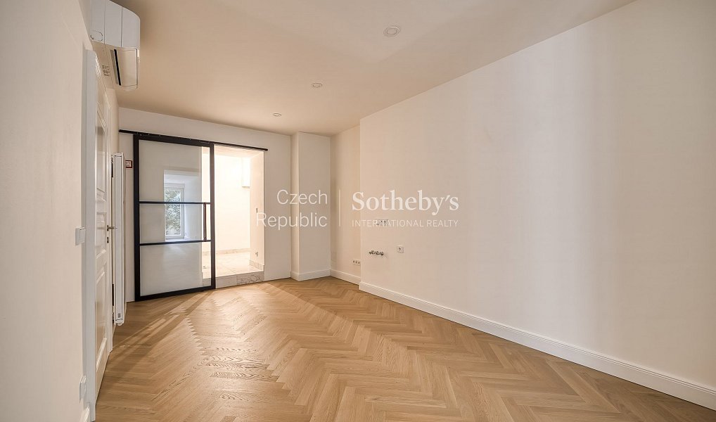 Prodej bytu 2+1 86 m², Praha – náhled fotky 10