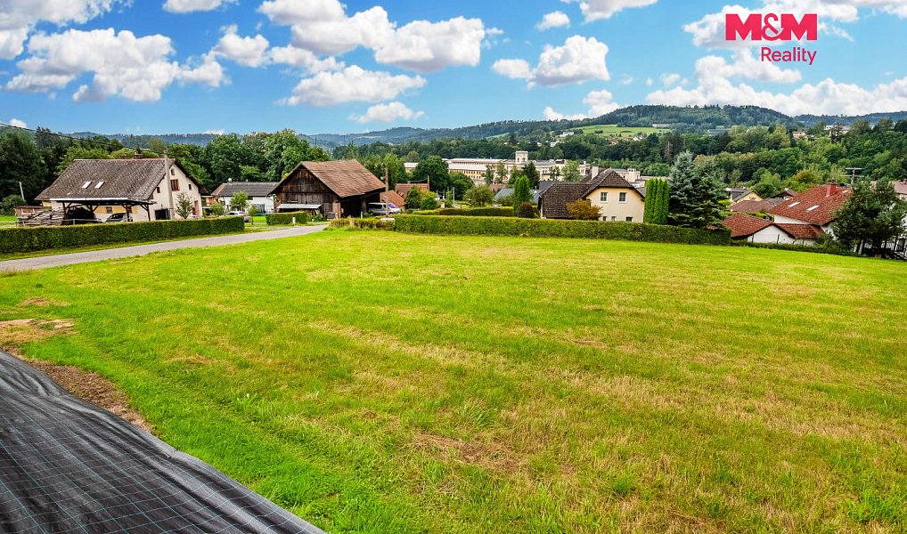 Prodej stavebního pozemku 1 046 m², Semily – náhled fotky 2