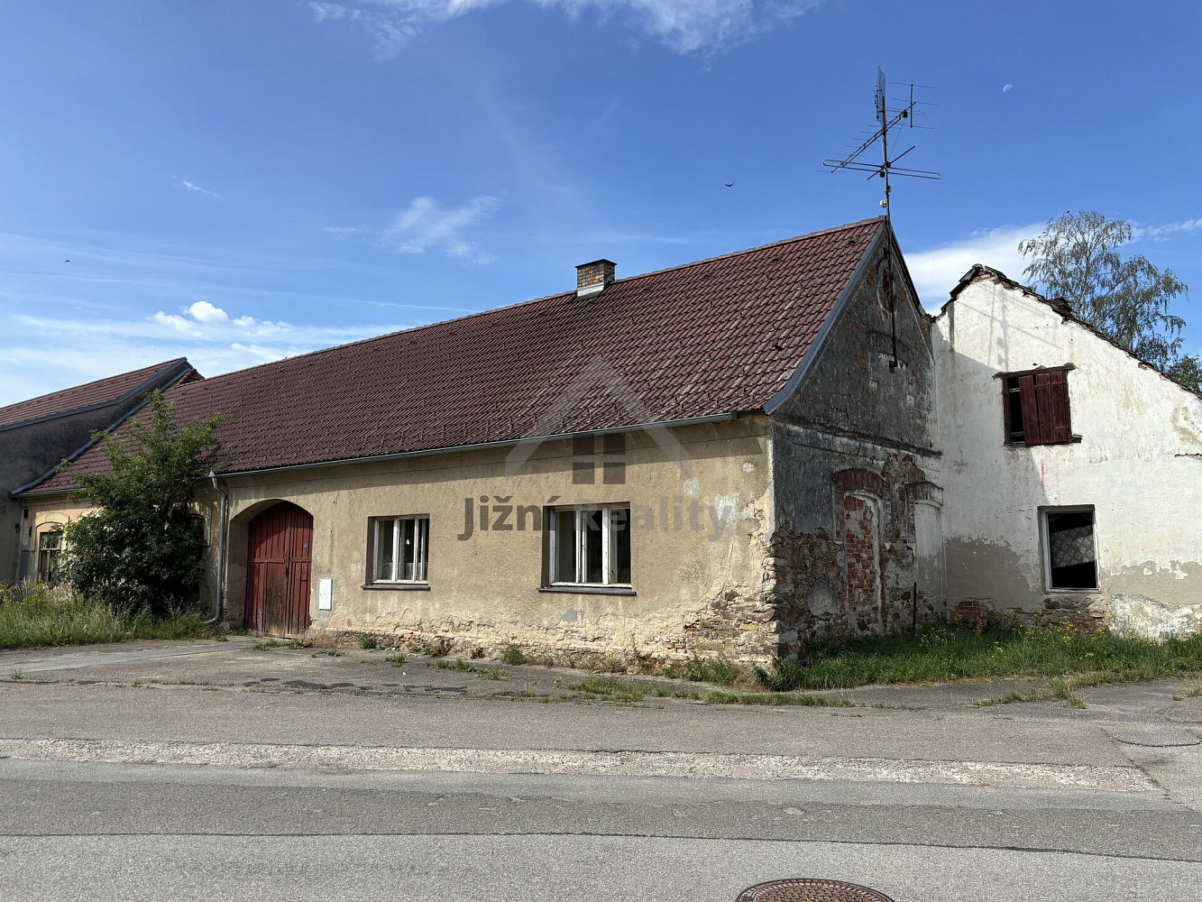 Prodej domu 200 m² s pozemkem 1 379 m² – fotografie 3