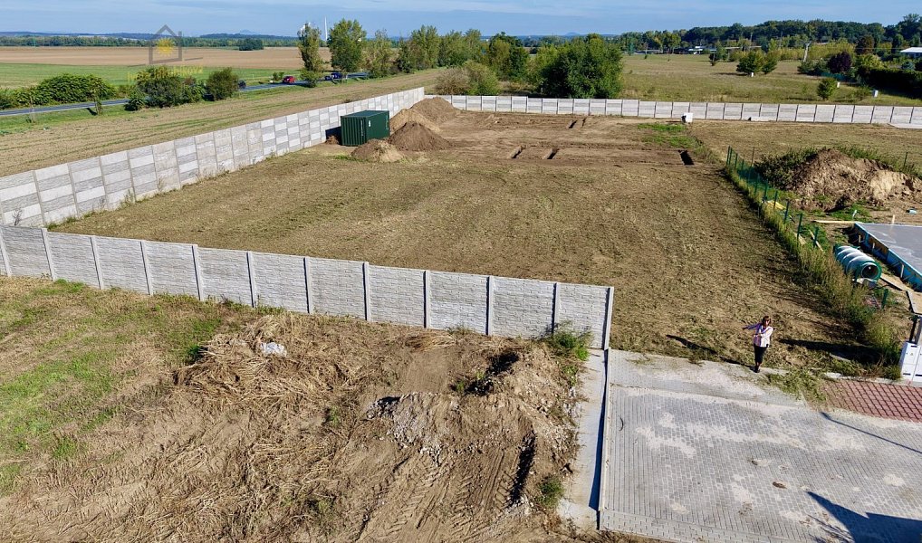 Prodej stavebního pozemku 1 153 m², Hořín – náhled fotky 12