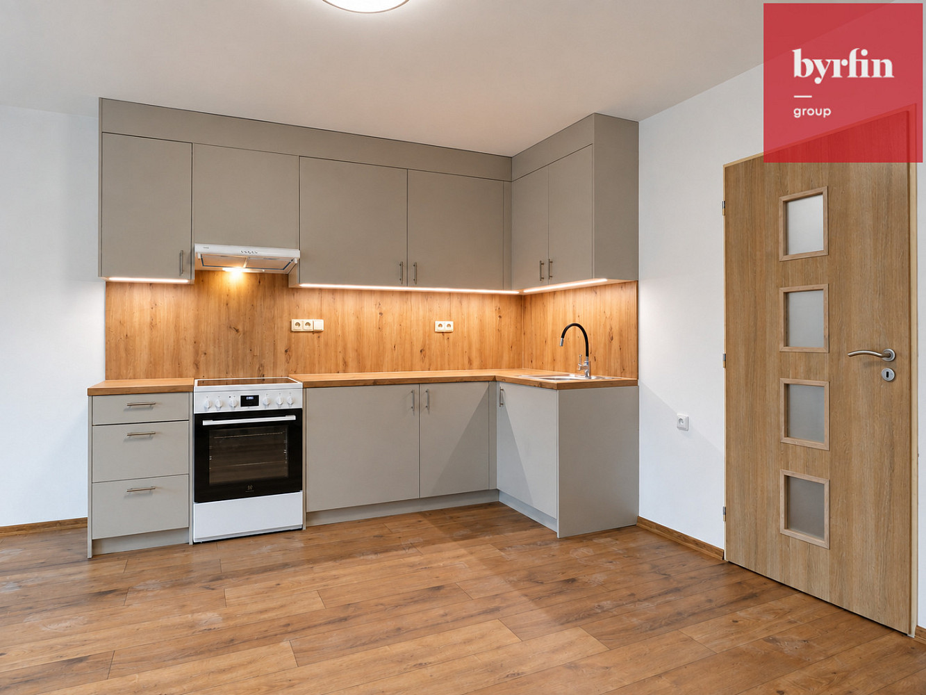 Pronájem bytu 1+kk 38 m²