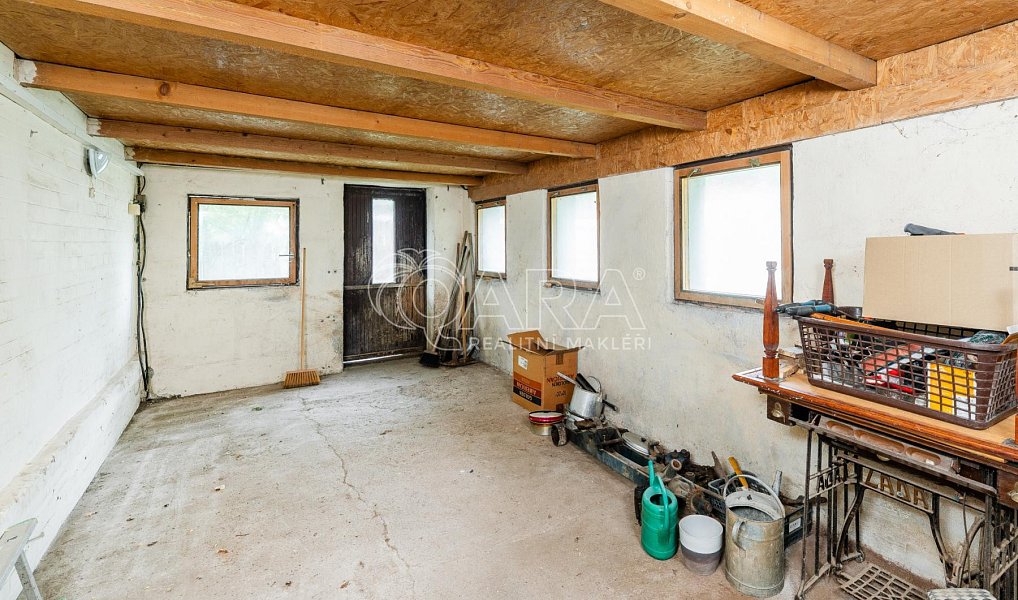 Prodej domu 126 m² s pozemkem 1 160 m², Mořina – náhled fotky 30