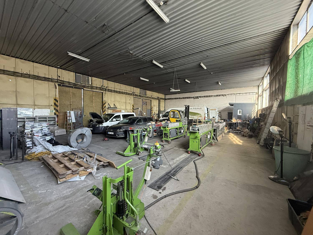Pronájem skladovacích prostor 384 m² – fotografie 4
