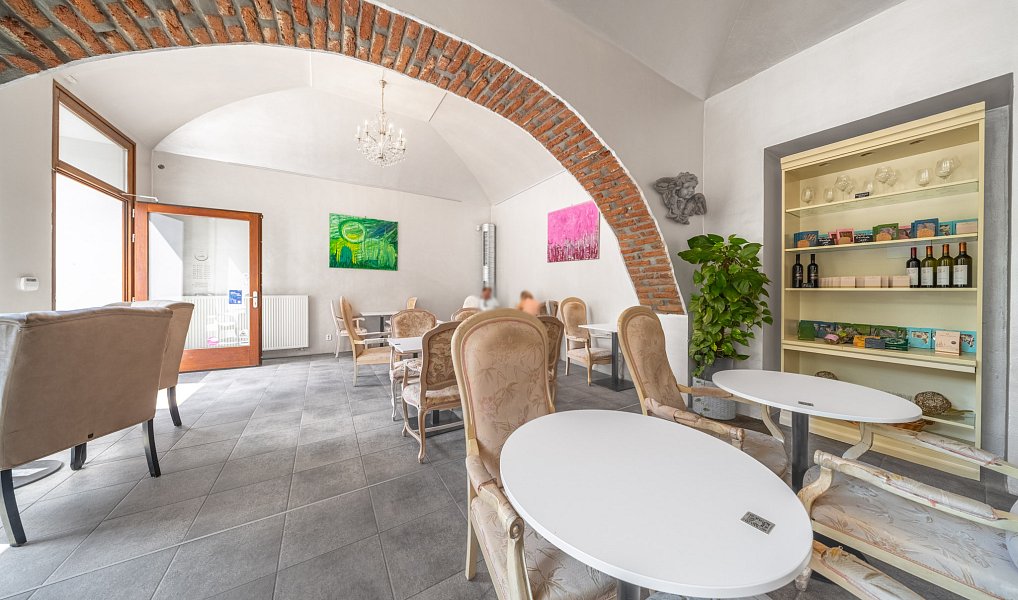 Pronájem obchodních prostor 260 m², Praha – náhled fotky 2