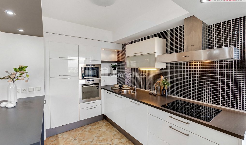 Prodej bytu 2+kk 65 m², Praha – náhled fotky 14