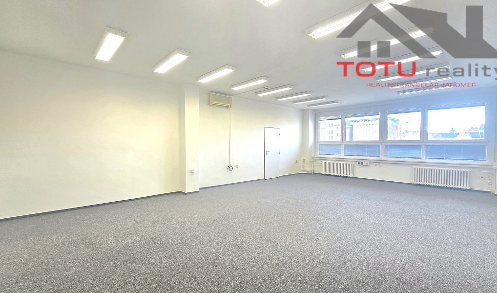 Pronájem kanceláře 62 m², Chrudim – náhled fotky 3