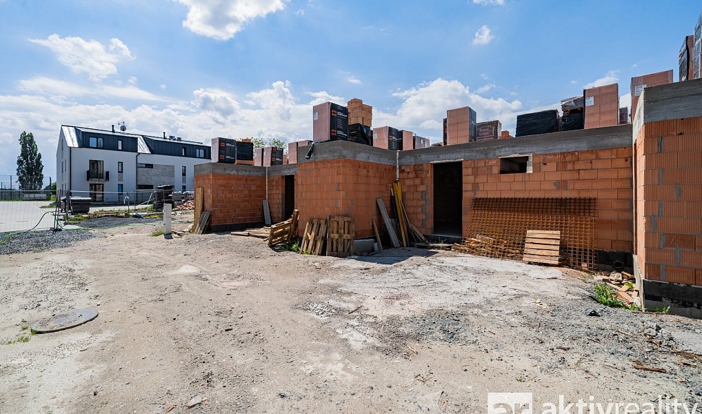 Prodej domu 93 m² s pozemkem 192 m², Ovčáry – náhled fotky 8
