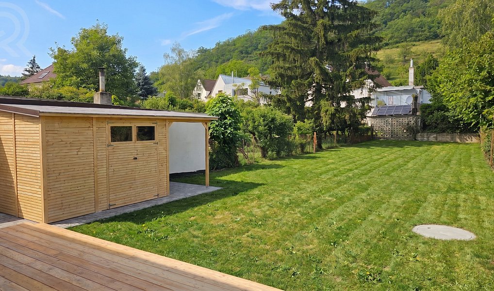 Pronájem domu 100 m² s pozemkem 426 m², Praha – náhled fotky 8