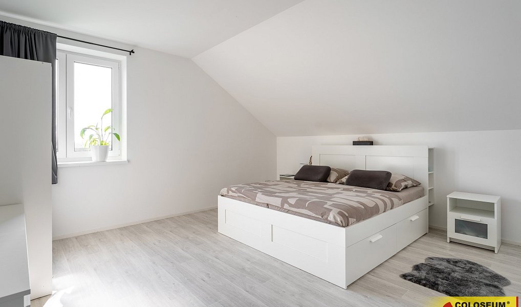 Prodej bytu 3+kk 107 m², Hrádek – náhled fotky 8