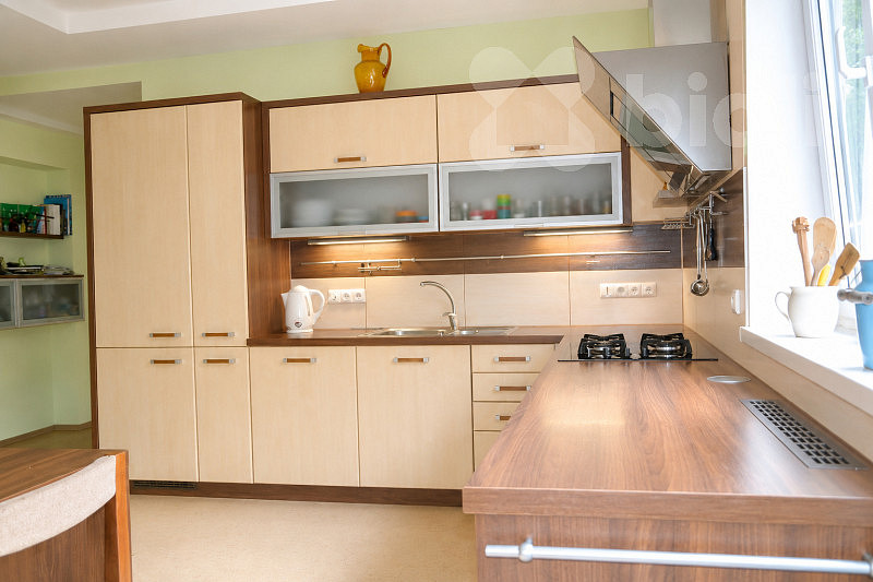 Prodej domu 785 m² s pozemkem 2 182 m²