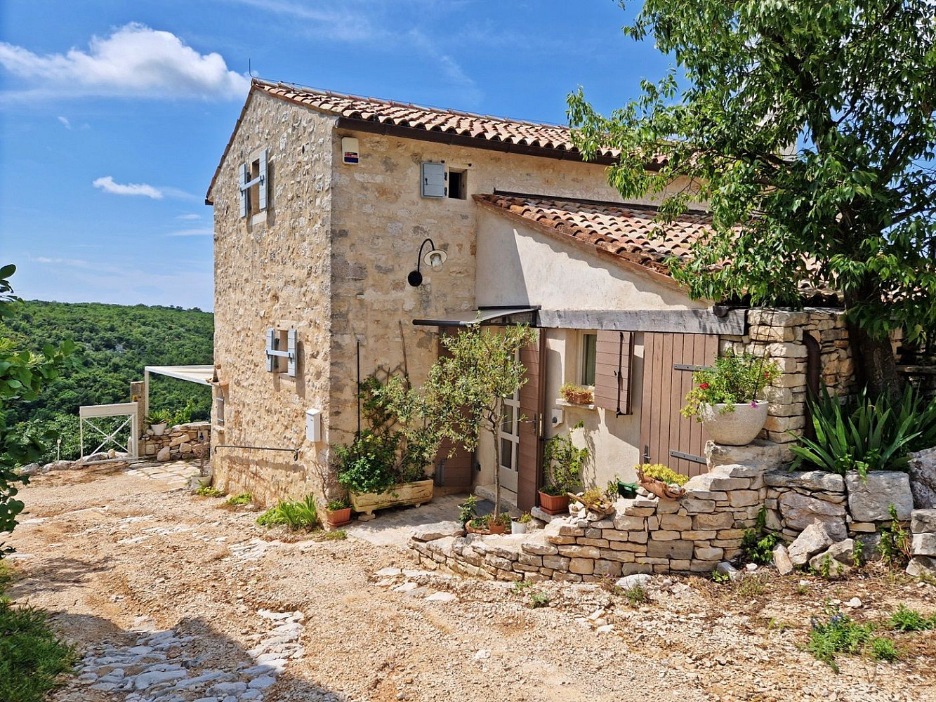Prodej domu 120 m² s pozemkem 1 578 m²