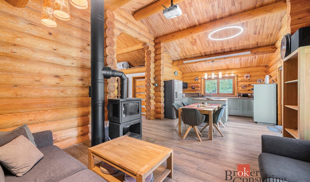 Prodej domu 154 m² s pozemkem 1 388 m², Kamenice – náhled fotky 11