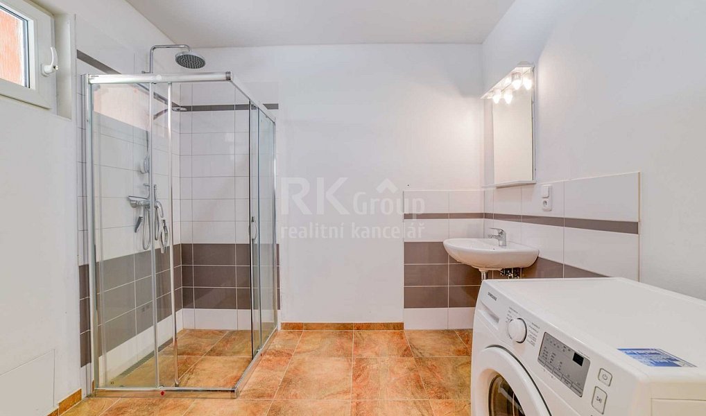 Prodej domu 190 m² s pozemkem 490 m², Cheb – náhled fotky 21