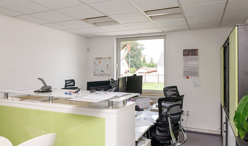 Prodej výrobních prostor 1 813 m², Varnsdorf – náhled fotky 14