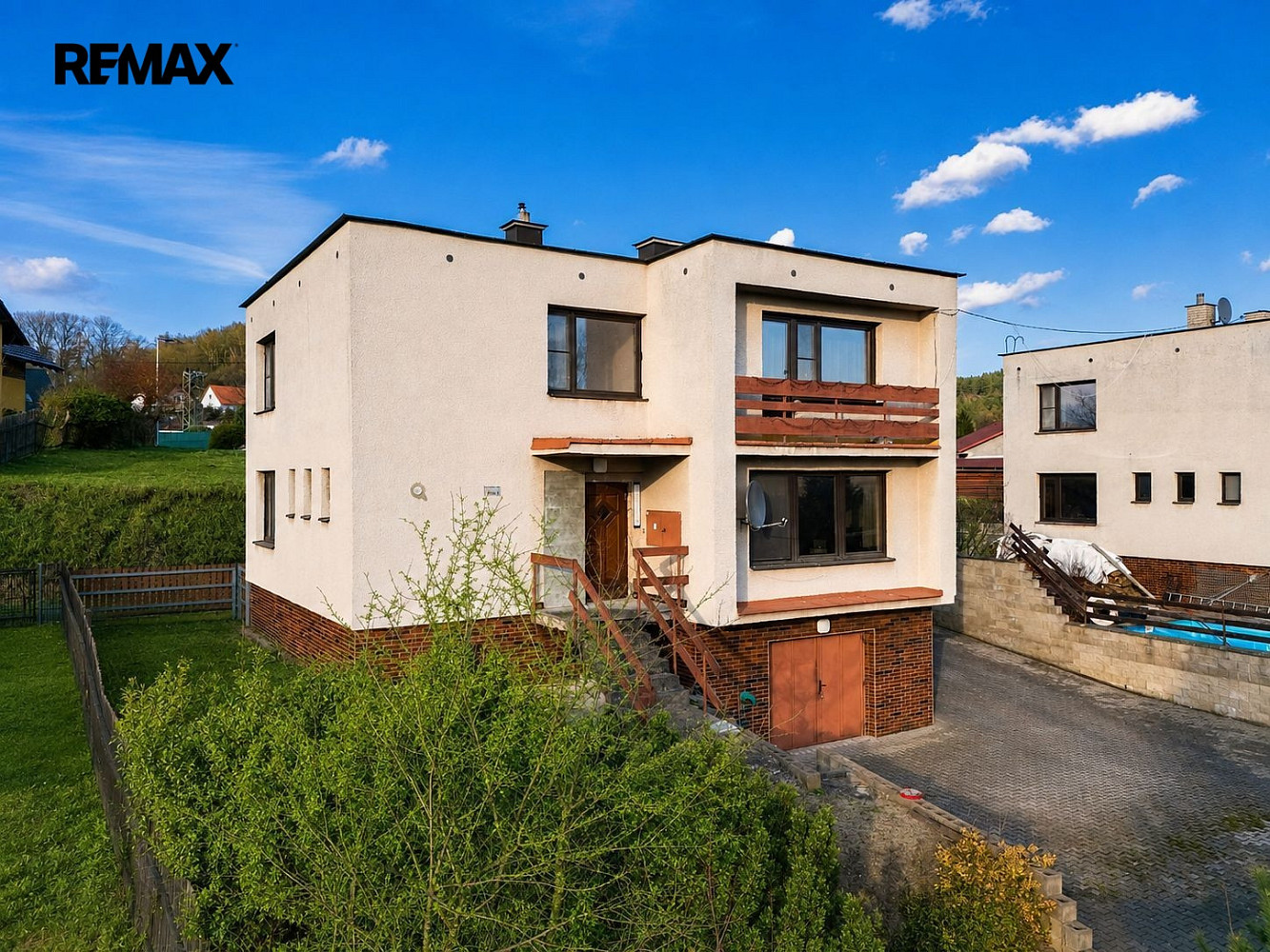 Prodej domu 200 m² s pozemkem 1 017 m² rezervováno
